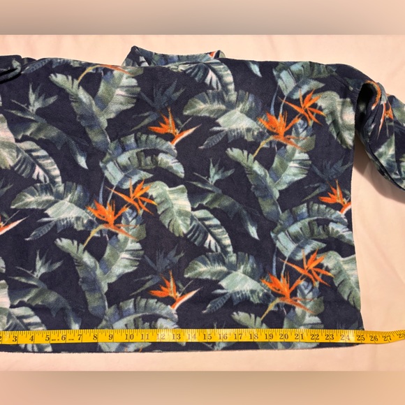 Tommy Bahama, XL, 1/4 zip Fleece - Picture 10 of 14